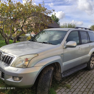 TOYOTA LAND CRUISER
