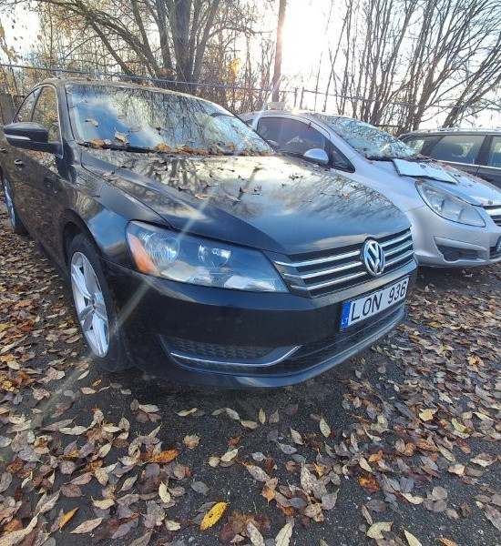 VOLKSWAGEN PASSAT SE