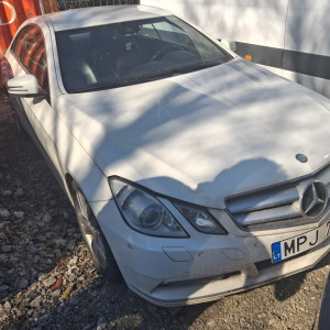Mercedes-Benz E220 CDI