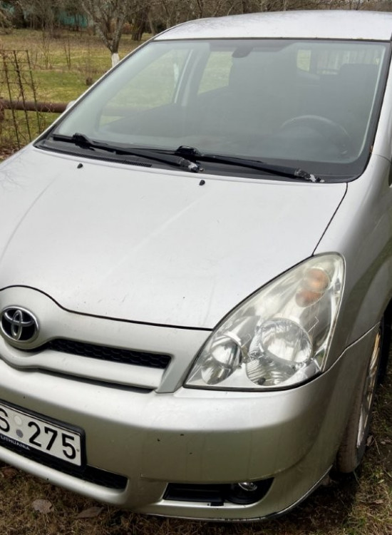 TOYOTA COROLLA VERSO