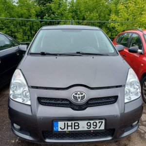 TOYOTA COROLLA VERSO