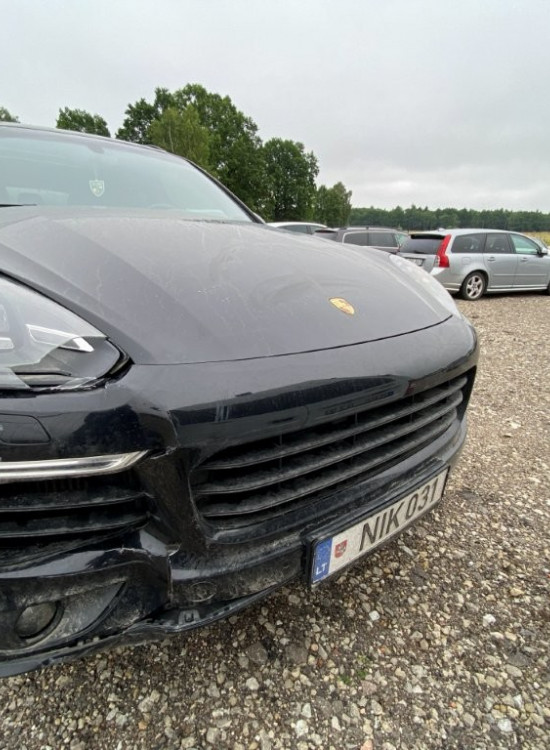 PORSCHE CAYENNE