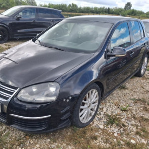 VW GOLF