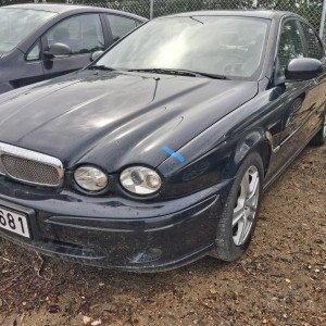 Jaguar X-TYPE
