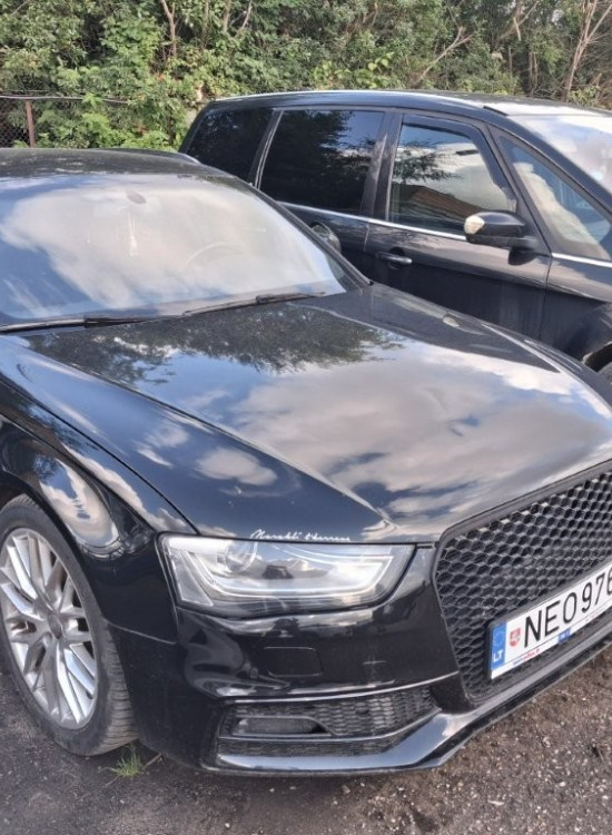 AUDI A4 AVANT