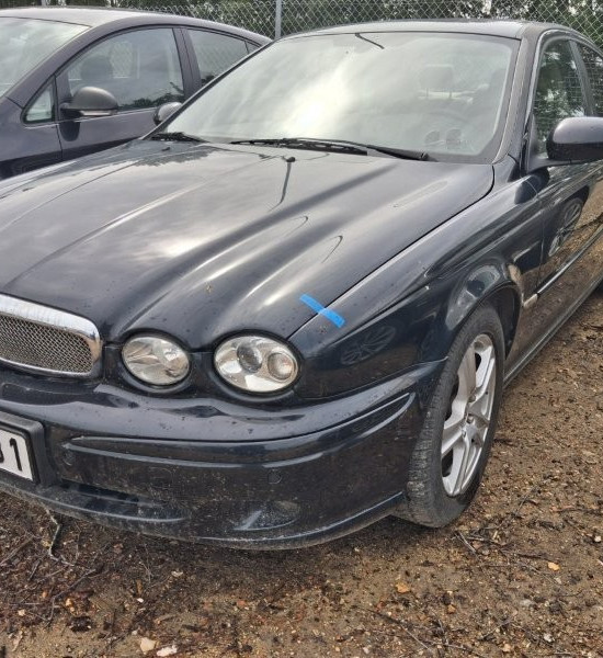 Jaguar X-TYPE