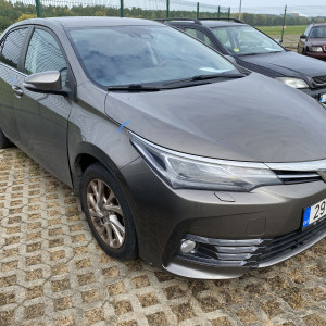 TOYOTA COROLLA